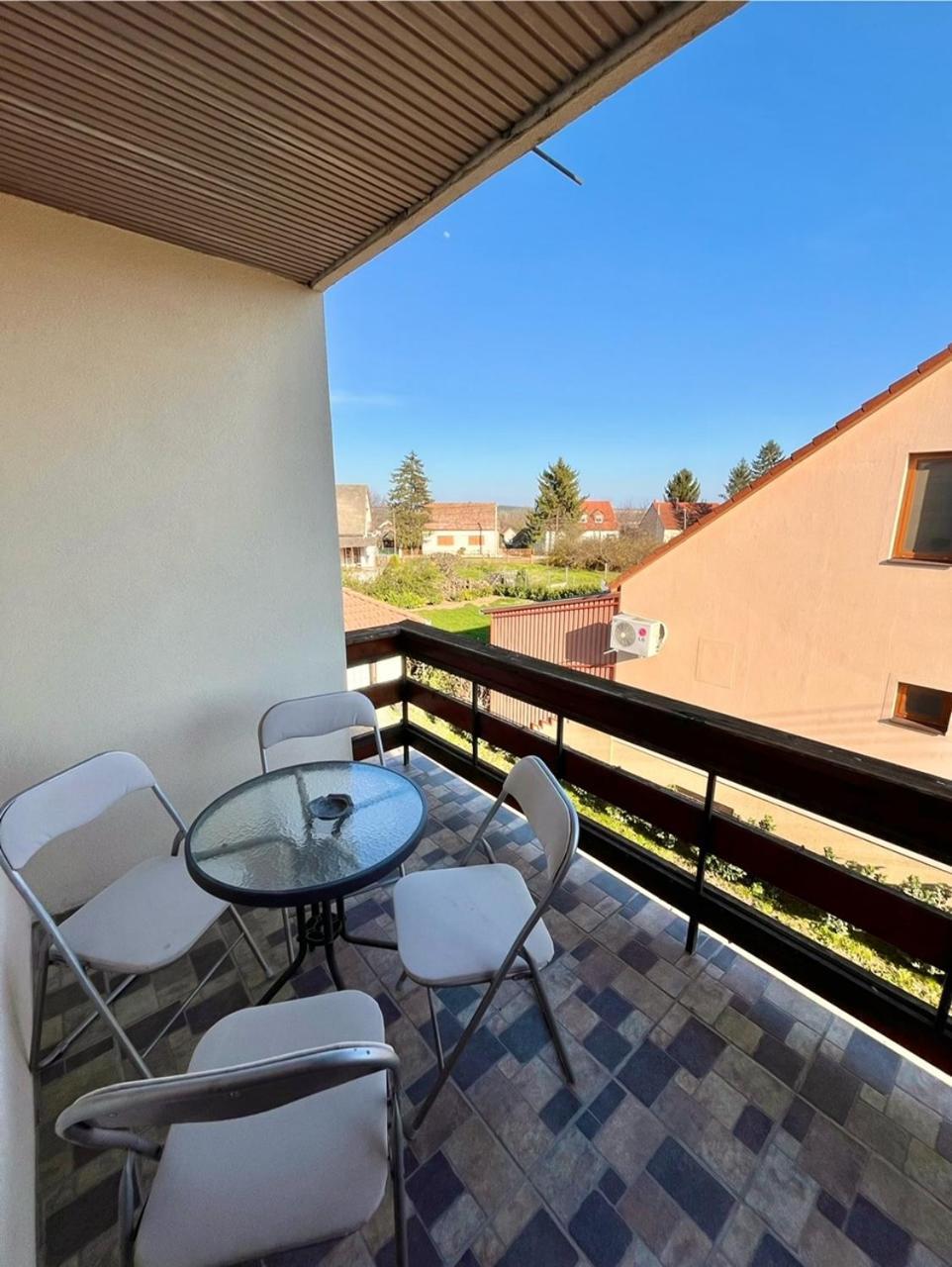 Hotel Borbaratok Vendeghaz Villány Exteriér fotografie