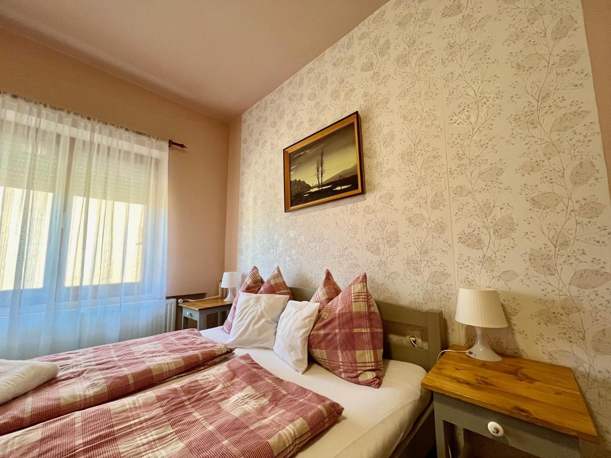 Hotel Borbaratok Vendeghaz Villány Exteriér fotografie